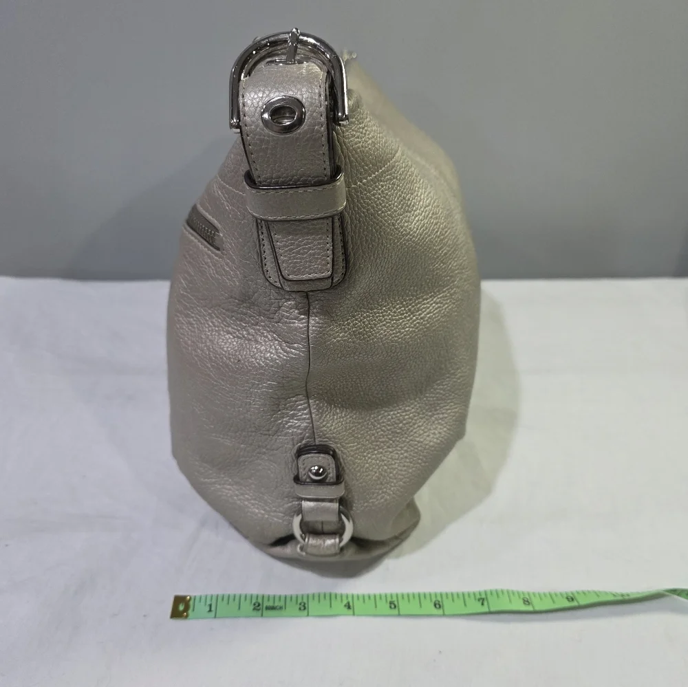 Coach F15064 Metallic Silver Peppled Leather Shoulder Bag w/ Adjustable Strap. - Picture 15 of 16